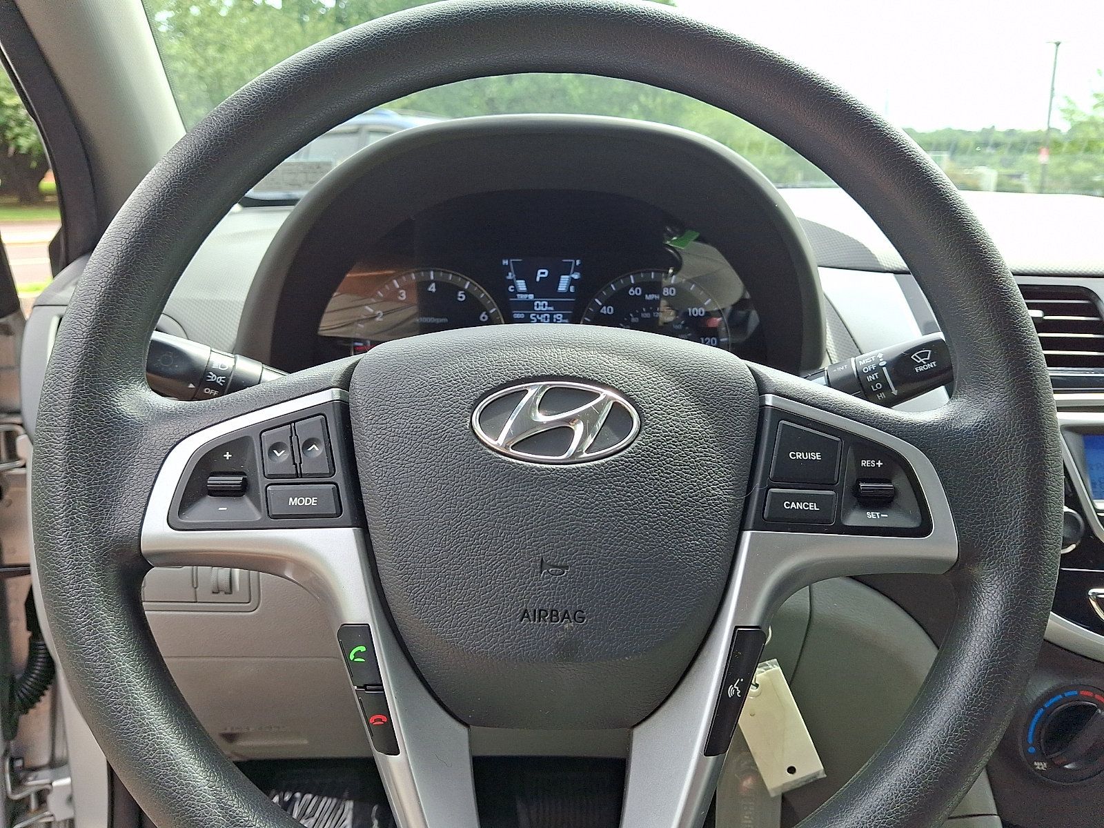 Used 2013 Hyundai Accent GLS w/ Premium Pkg FWD image 20