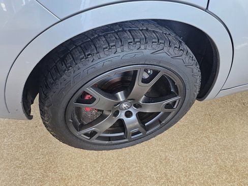 Used 2018 Maserati Levante GranLusso image 44