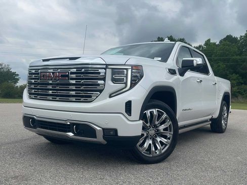 Used 2024 GMC Sierra 1500 Denali AWD/4WD image 2