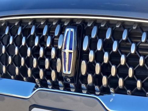 Used 2021 Lincoln Aviator Grand Touring w/ Equipment Group 301A image 7