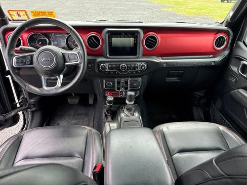 Used 2021 Jeep Wrangler Unlimited Rubicon AWD/4WD image 11