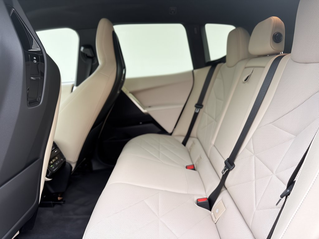 Certified 2024 BMW iX xDrive50 w/ Sport Package AWD/4WD image 22