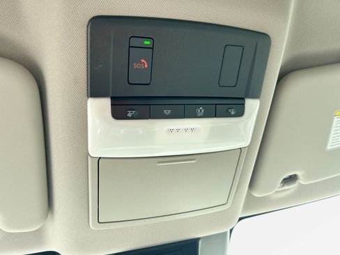 Used 2023 Nissan Rogue SV FWD image 17