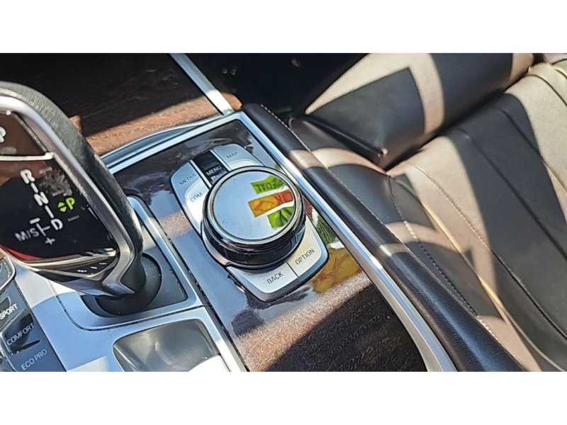 Used 2017 BMW 740i RWD image 25