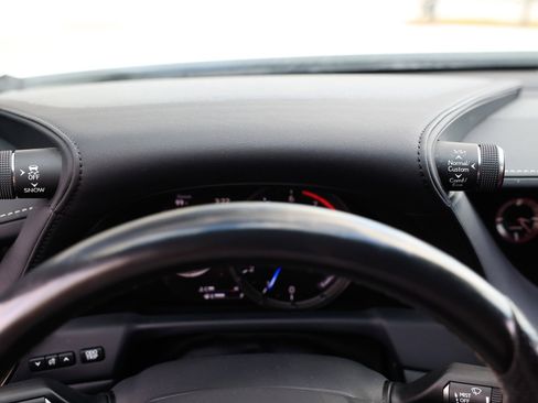 Used 2018 Lexus LS 500 F Sport w/ Accessory Package (Z2) image 38