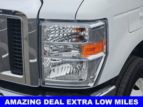Used 2019 Ford E-450 and Econoline 450 Super Duty w/ Power Windows & Locks Group image 37
