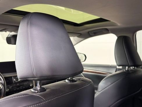 Certified 2020 Lexus RX 450hL AWD w/ Premium Package image 25