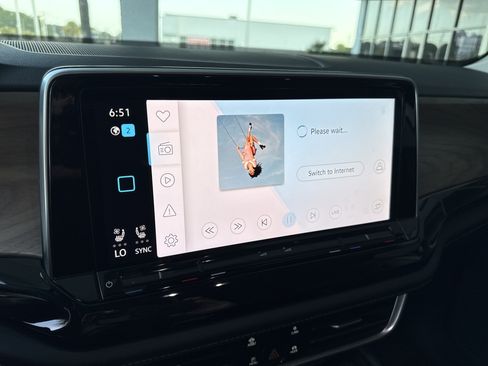 Used 2026 Volkswagen Atlas SE w/ Panoramic Sunroof Package FWD image 22