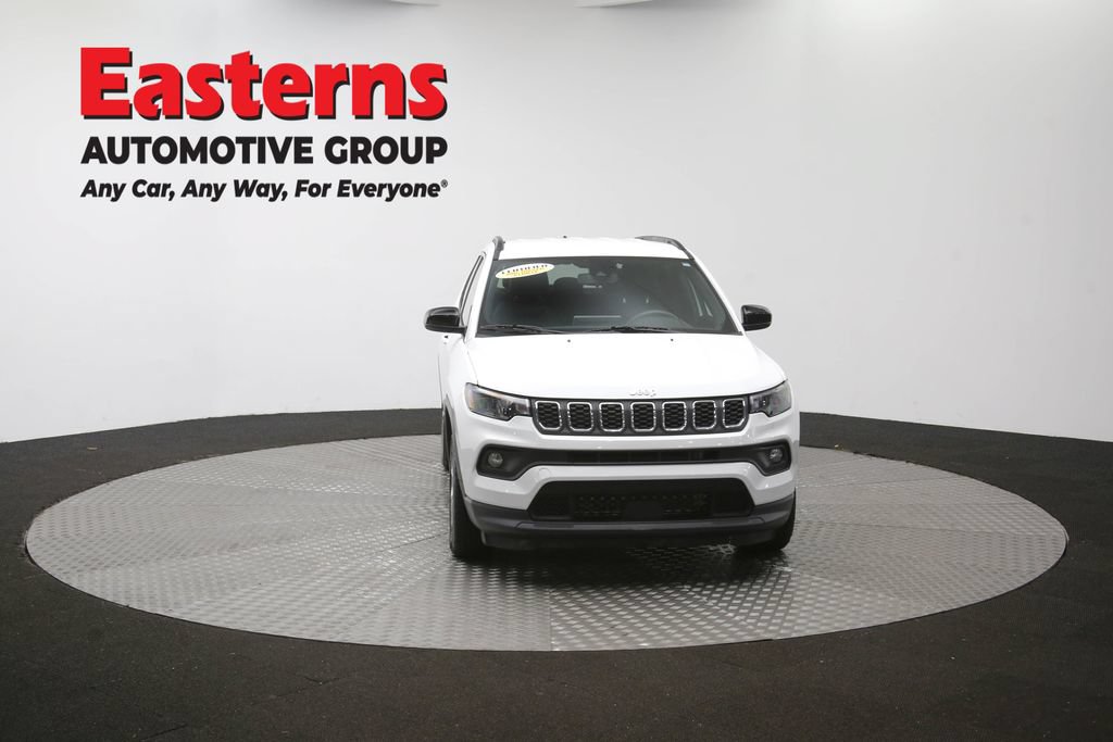 Used 2024 Jeep Compass Latitude AWD/4WD image 48