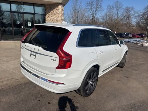 Used 2023 Volvo XC90 B6 Ultimate w/ Protection Package Premier AWD/4WD image 3