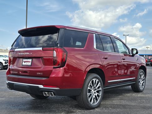 New 2026 GMC Yukon Denali w/ Denali Reserve Package AWD/4WD image 4