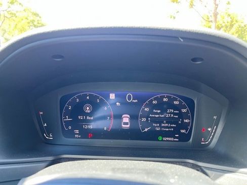 Used 2024 Honda Accord EX image 9