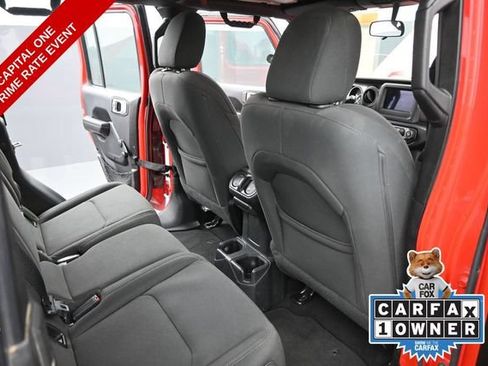 Used 2022 Jeep Gladiator Sport AWD/4WD image 19