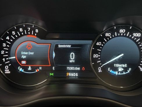 Used 2017 Lincoln MKC Premiere image 16