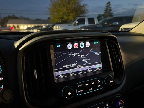 Used 2016 Chevrolet Colorado Z71 image 15