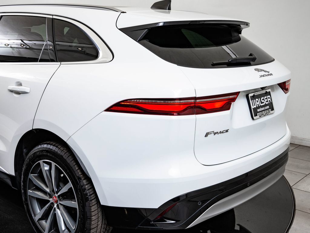 Used 2023 Jaguar F-PACE S AWD/4WD image 19