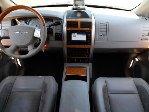 Used 2007 Chrysler Aspen Limited AWD/4WD image 2