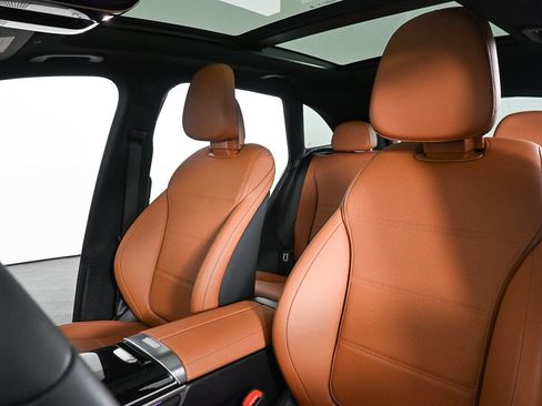 Certified 2026 Mercedes-Benz GLC 300 image 5