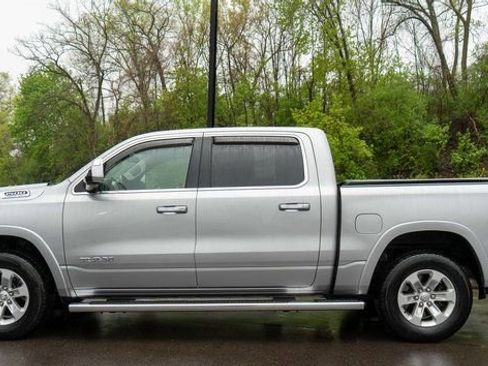 Used 2022 RAM 1500 Laramie AWD/4WD image 9