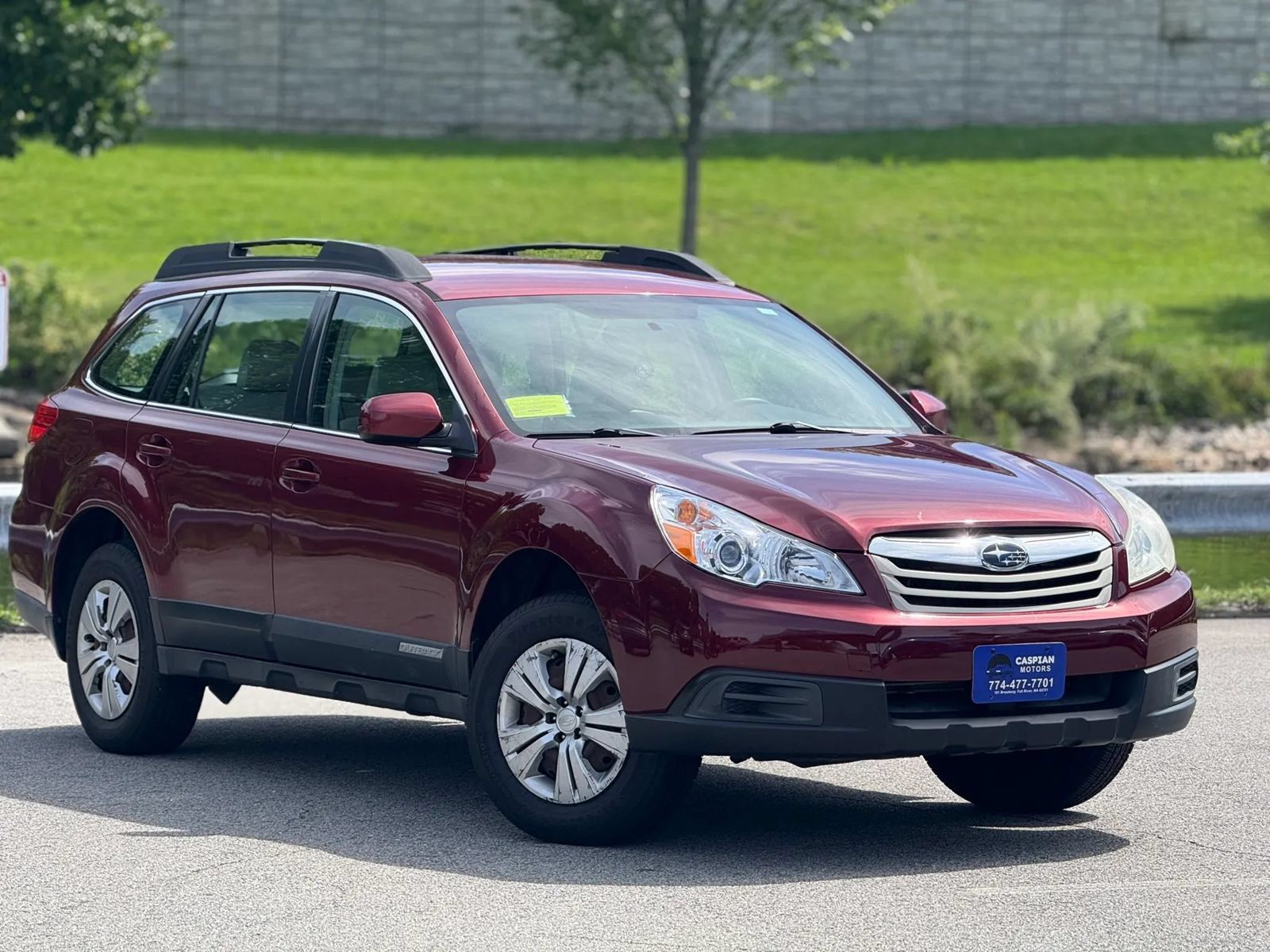 Used 2011 Subaru Outback 2.5i AWD/4WD image 2