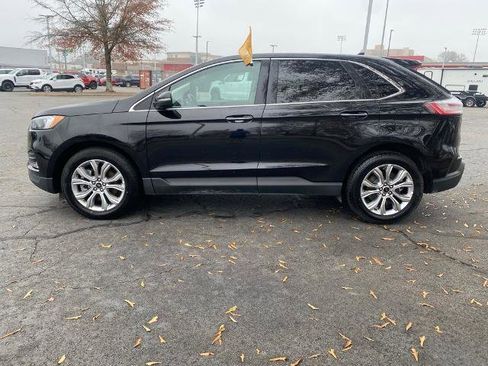 Used 2024 Ford Edge Titanium image 4