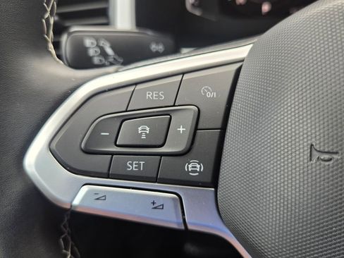 Certified 2022 Volkswagen Atlas SE FWD image 27