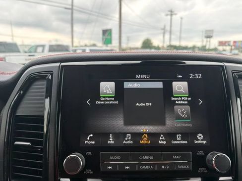 Used 2023 Nissan Titan PRO-4X w/ Pro-4x Convenience Package AWD/4WD image 24