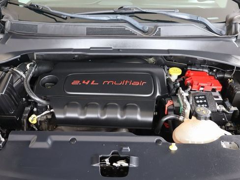 Used 2019 Jeep Compass Limited image 45