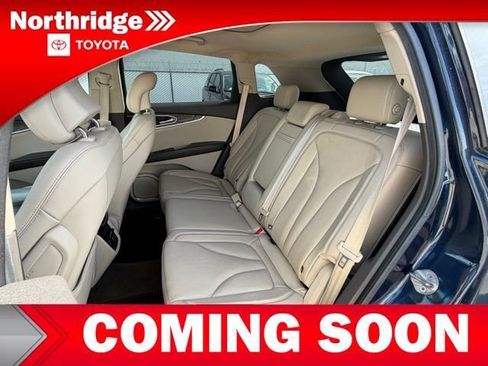 Used 2017 Lincoln MKX Reserve w/ Lincoln MKX Climate Package image 6