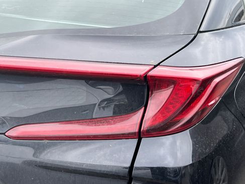 Used 2021 Toyota Prius Prime LE image 18