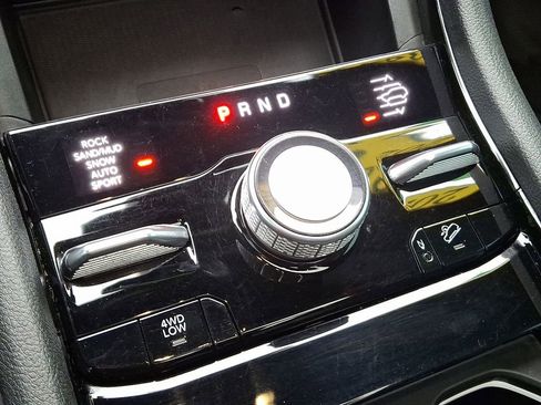 Used 2024 Jeep Grand Cherokee L Summit w/ Advanced Protech Group IV image 17