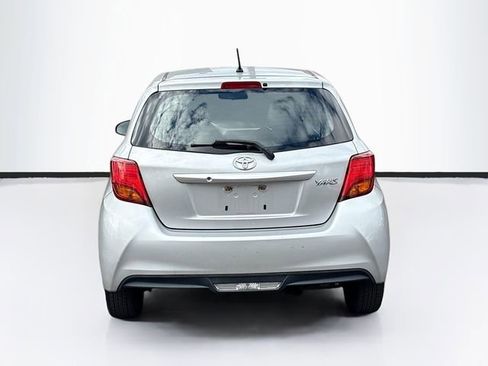 Used 2017 Toyota Yaris L image 6