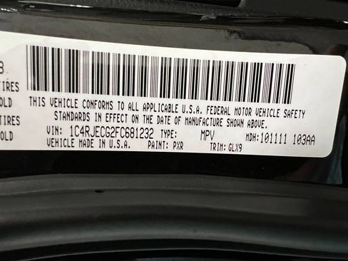 Used 2015 Jeep Grand Cherokee Overland RWD image 31