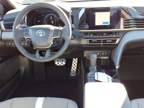 New 2026 Toyota Camry SE image 9