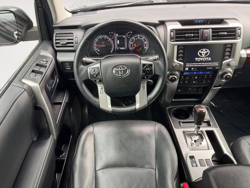 Used 2021 Toyota 4Runner Limited AWD/4WD image 10