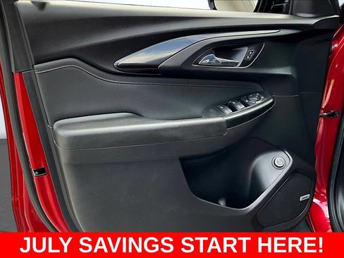 Used 2021 Chevrolet TrailBlazer RS w/ Sun and Liftgate Package AWD/4WD image 19