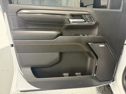 Used 2024 GMC Sierra 2500 AT4 w/ AT4 Preferred Package image 13