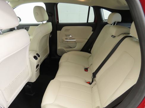 Certified 2023 Mercedes-Benz GLA 250 image 19