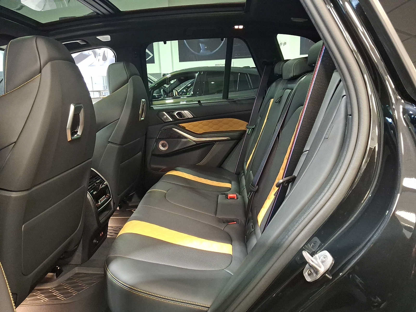 New 2026 BMW X5 M Competition w/ Executive Package AWD/4WD image 5