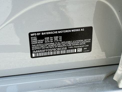 Used 2023 BMW 330i Sedan w/ M Sport Package RWD image 35