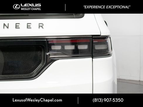 Used 2022 Jeep Grand Wagoneer Series II image 8