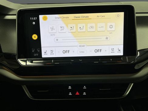 Used 2024 Volkswagen Atlas Peak Edition SEL image 20