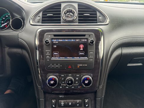 Used 2017 Buick Enclave Leather AWD/4WD image 17