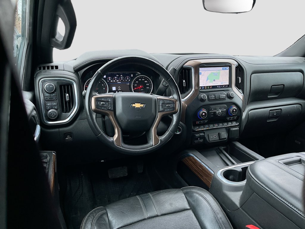 Used 2021 Chevrolet Silverado 1500 High Country w/ Technology Package AWD/4WD image 23