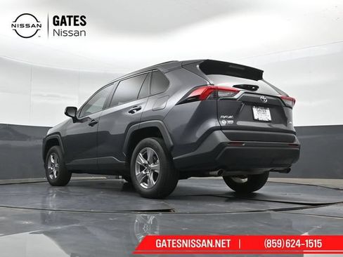 Used 2024 Toyota RAV4 XLE FWD image 41