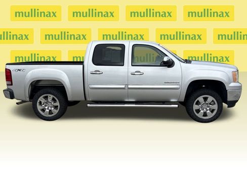 Used 2011 GMC Sierra 1500 SLE w/ Regional Value Package image 2