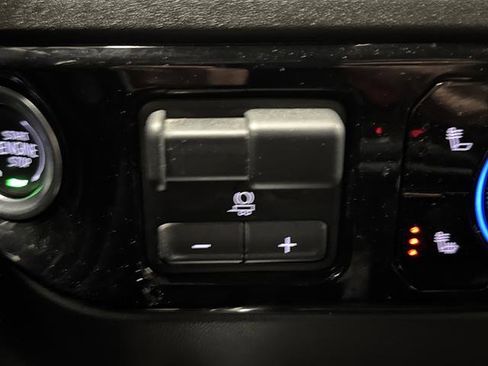 Used 2025 Chevrolet Silverado 1500 RST w/ Protection Package image 25