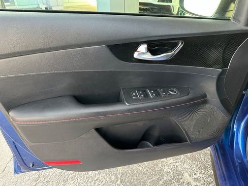 Used 2021 Kia Forte GT image 11