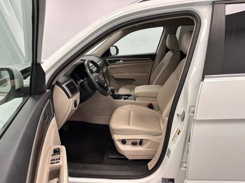 Used 2019 Volkswagen Atlas SE w/ Panoramic Sunroof Package image 20