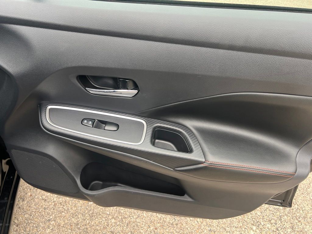 Certified 2025 Nissan Versa SR w/ Trunk Package FWD image 22